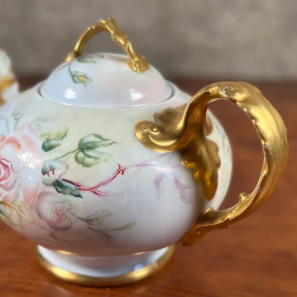 Antique T & V Limoges Teapot - 1896 - Picture 4 of 11